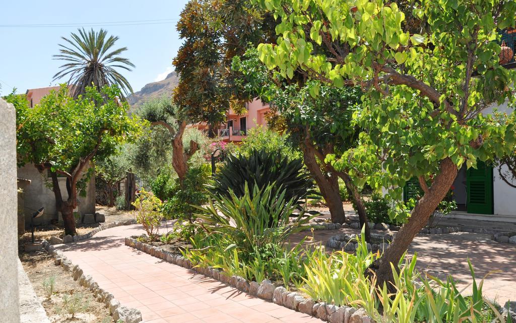 Seafront Garden House *