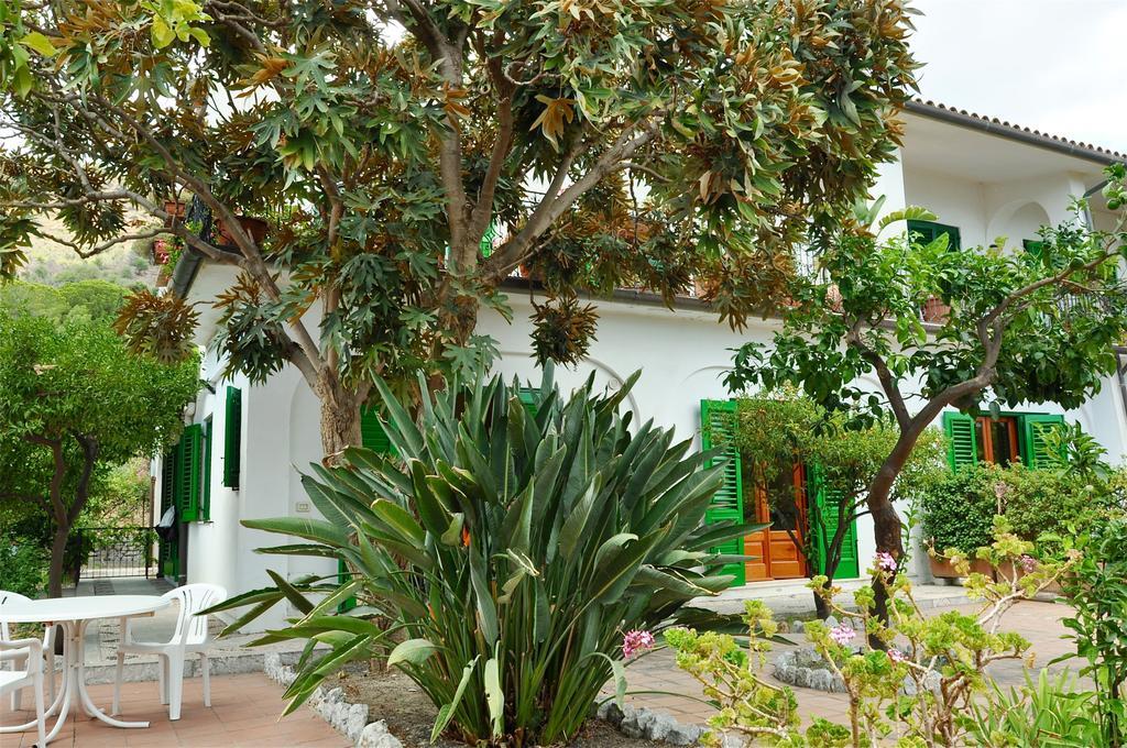 Seafront Garden House Apartamento